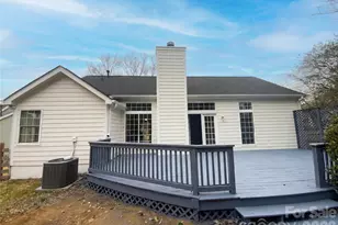 2326 Linda Lou Ct, Charlotte, NC 28213 - Photo 5