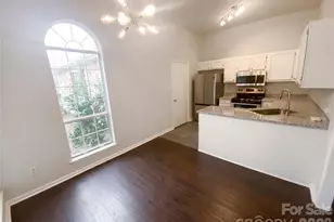 2326 Linda Lou Ct, Charlotte, NC 28213 - Photo 9