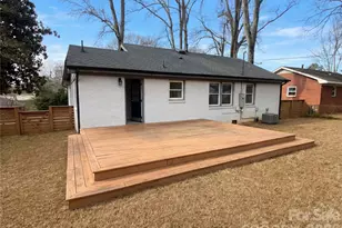 4121 Abbeydale Dr, Charlotte, NC 28205 - Photo 5