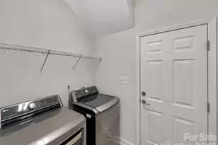 1301 Mountain Laurel Ct, Matthews, NC 28104 - Photo 11