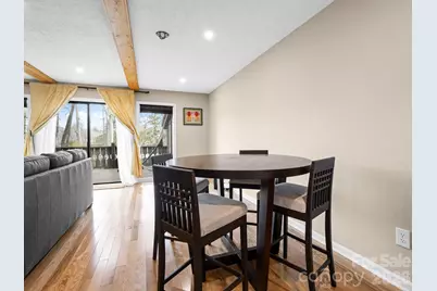 88 Laurelwood Circle W #10, Hendersonville, NC 28791 - Photo 9