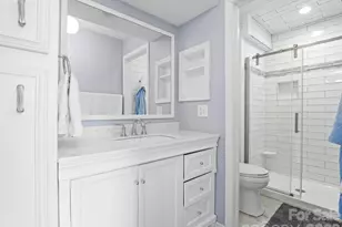 88 Laurelwood Cir W, Hendersonville, NC 28791 - Photo 27