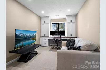 88 Laurelwood Circle W #10, Hendersonville, NC 28791 - Photo 17