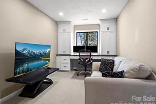 88 Laurelwood Cir W, Hendersonville, NC 28791 - Photo 17