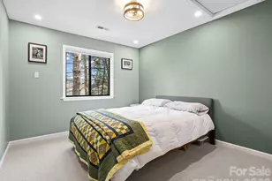 88 Laurelwood Cir W, Hendersonville, NC 28791 - Photo 19