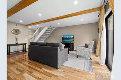 88 Laurelwood Circle W #10, Hendersonville, NC 28791 - Photo 13