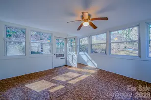 550 Saluda St, Hendersonville, NC 28791 - Photo 23