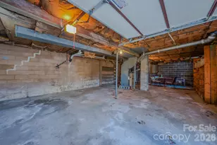 550 Saluda St, Hendersonville, NC 28791 - Photo 25