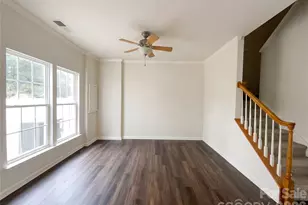 7892 Mariners Pointe Cir, Denver, NC 28037 - Photo 9