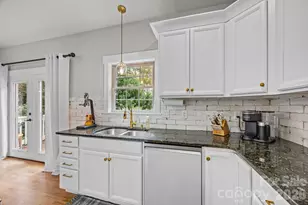 18 Oak Springs Dr, Arden, NC 28704 - Photo 11
