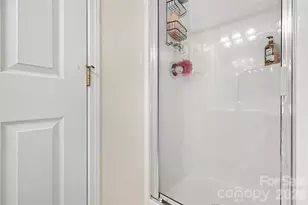 6323 Pine Hollow Dr, Charlotte, NC 28212 - Photo 21