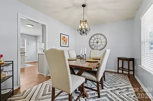 6323 Pine Hollow Dr, Charlotte, NC 28212 - Photo 7