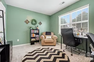 6323 Pine Hollow Dr, Charlotte, NC 28212 - Photo 17