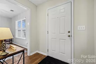 6323 Pine Hollow Dr, Charlotte, NC 28212 - Photo 3