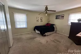 6120 Farm Pond Ln, Charlotte, NC 28212 - Photo 11