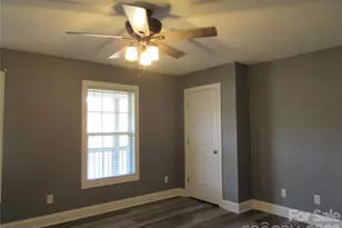 618 Brook Knoll Cir, Weaverville, NC 28787 - Photo 9