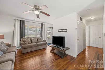 532 Blendwood Drive, Charlotte, NC 28215 - Photo 5