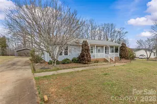 415 Massey Deal Rd, Statesville, NC 28625 - Photo 11