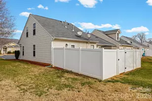 2010 Shady Pond Dr, Lake Wylie, SC 29710 - Photo 27