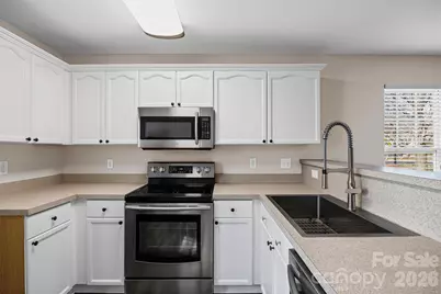 2010 Shady Pond Drive, Lake Wylie, SC 29710 - Photo 11