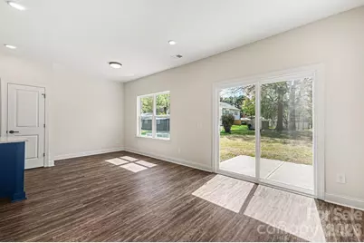 560 W Wilson Avenue, Mooresville, NC 28115 - Photo 3