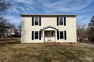 103 Pine St, Morganton, NC 28655 - Photo 1