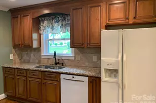 422 Fieldstone Rd, Mooresville, NC 28115 - Photo 7