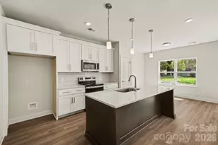 562 W Wilson Ave, Mooresville, NC 28115 - Photo 7