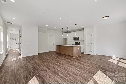 564 W Wilson Avenue, Mooresville, NC 28115 - Photo 3