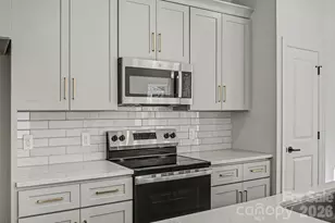 566 W Wilson Ave, Mooresville, NC 28115 - Photo 11