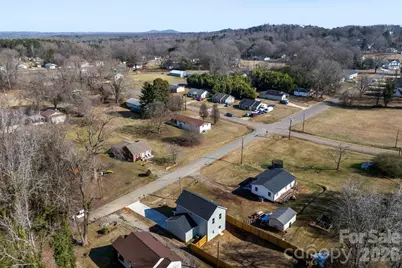 907 W Georgia Avenue, Bessemer City, NC 28016 - Photo 43