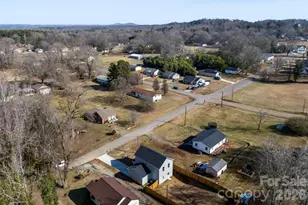 907 W Georgia Ave, Bessemer City, NC 28016 - Photo 41