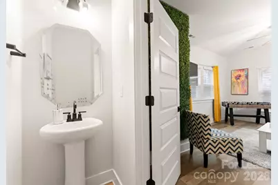 648 W End Drive, Charlotte, NC 28208 - Photo 13