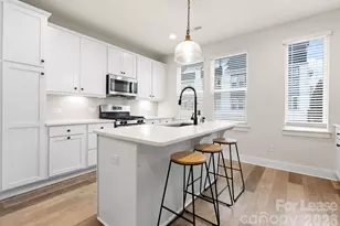 648 W End Dr, Charlotte, NC 28208 - Photo 15