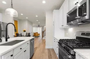 648 W End Dr, Charlotte, NC 28208 - Photo 19