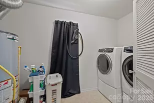 6127 Blue Ash Ln, Charlotte, NC 28215 - Photo 19