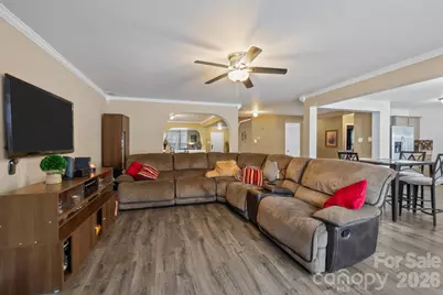 6127 Blue Ash Lane, Charlotte, NC 28215 - Photo 13