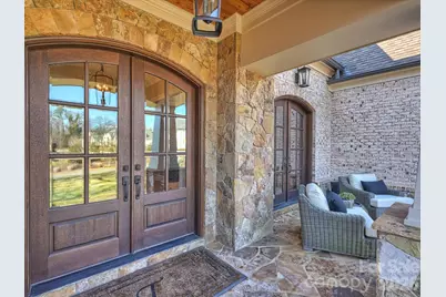 104 Crest Court, Matthews, NC 28104 - Photo 3