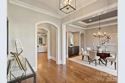 104 Crest Court, Matthews, NC 28104 - Photo 5