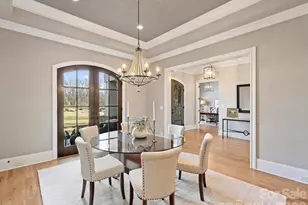 104 Crest Ct, Matthews, NC 28104 - Photo 7