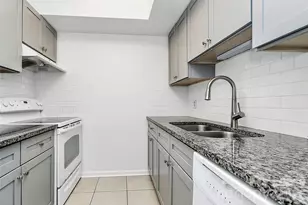 430 Queens Rd, Charlotte, NC 28207 - Photo 9