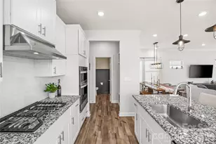 556 Cranford Dr, Pineville, NC 28134 - Photo 5