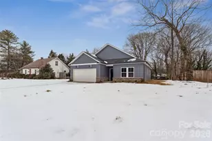 216 Magnolia St, Statesville, NC 28677 - Photo 1