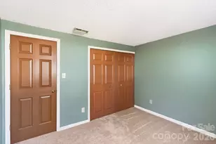 5620 Running Wood Ln, Charlotte, NC 28215 - Photo 31