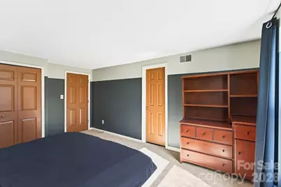 5620 Running Wood Lane, Charlotte, NC 28215 - Photo 23