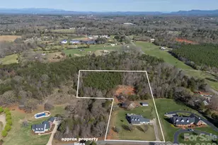 152 N Quail Run, Forest City, NC 28043 - Photo 5