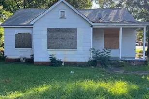 345 Bradford Dr, Charlotte, NC 28208 - Photo 3