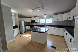 7133 Executive Cir, Denver, NC 28037 - Photo 3