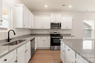 3338 Yorkshire Dr, Gastonia, NC 28052 - Photo 7