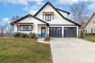 17 Ashe Park Cir, Asheville, NC 28806 - Photo 1